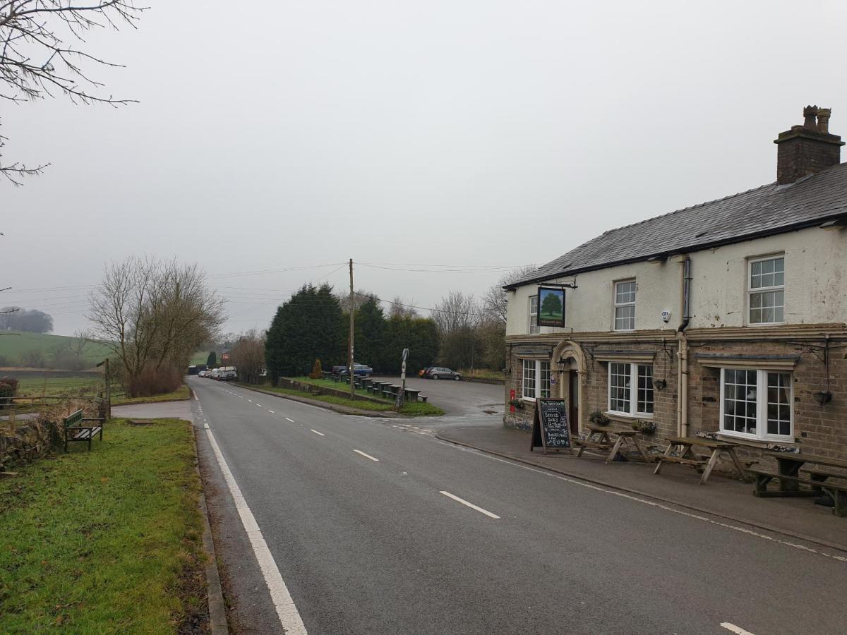 The Shady Oak Country Inn Taxal ภายนอก รูปภาพ