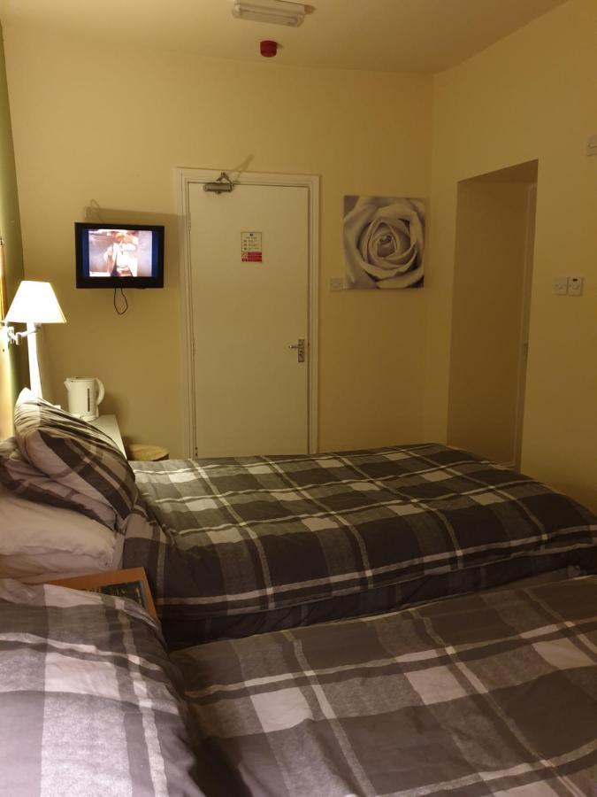 The Shady Oak Country Inn Taxal ภายนอก รูปภาพ